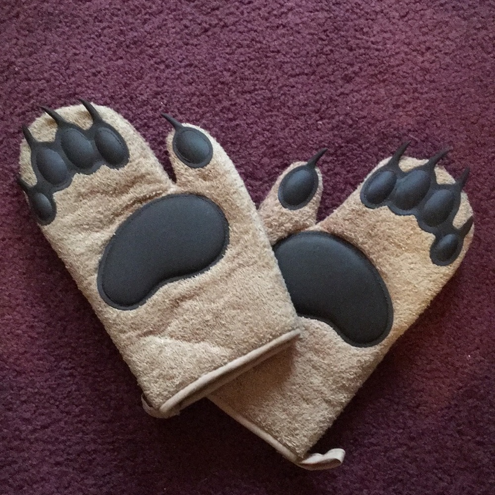 Fred bear oven mitts
